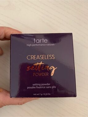 tarte Creaseless Setting Powder - Plum with Rose Gold Details